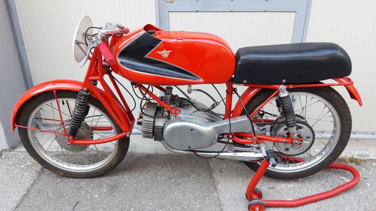 RUMI Super Sport - 1955 LesAnciennes.com