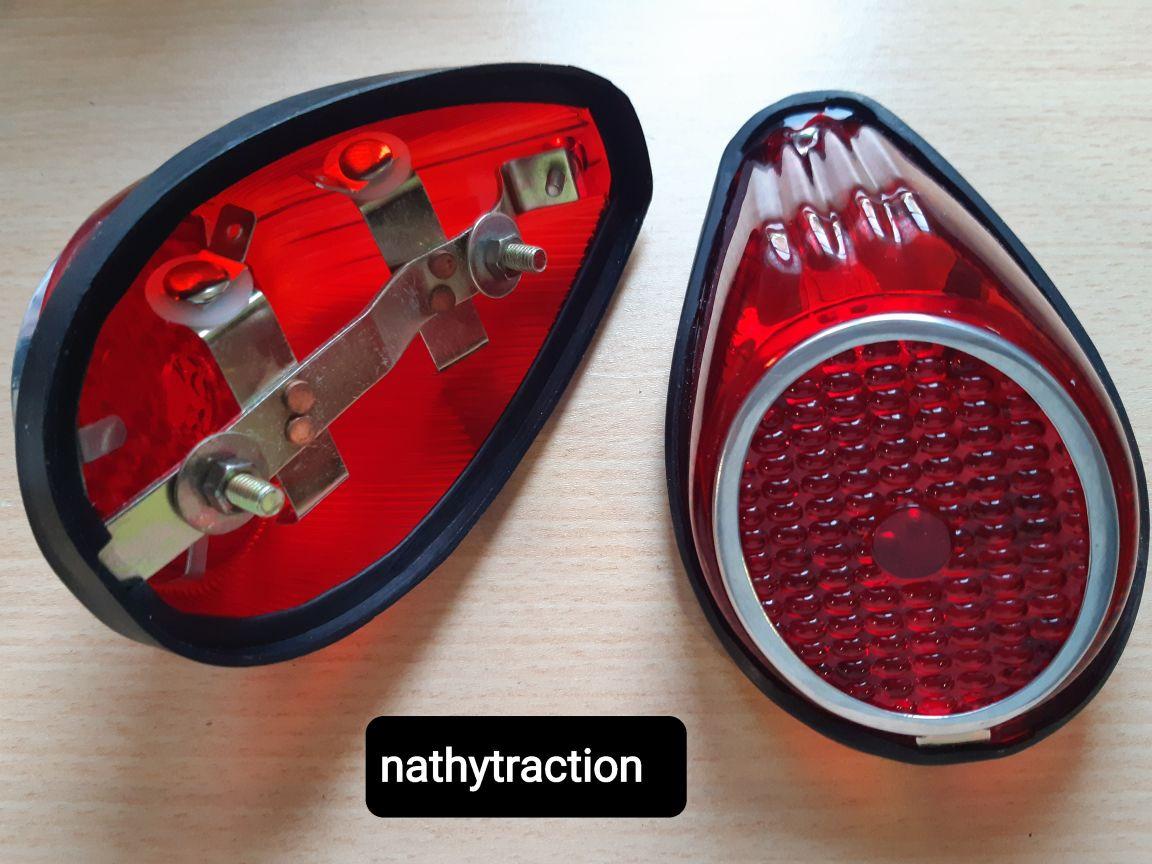 Paire de feux lanterne AR complet TRACTION CITROËN LesAnciennes.com