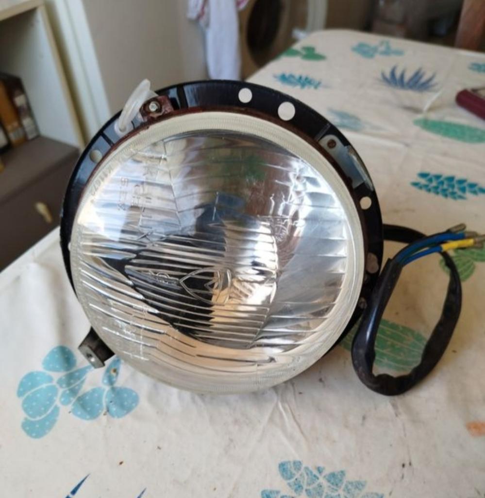 Phare MARCHAL Equilux E2 49 LesAnciennes.com