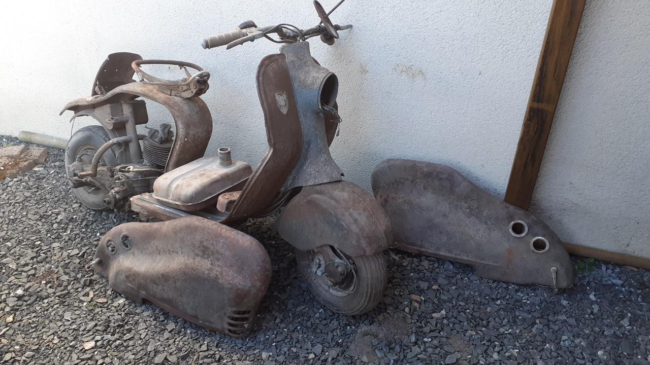 Scooter LAMBRETTA LD 57 incomplet pour pièces LesAnciennes.com