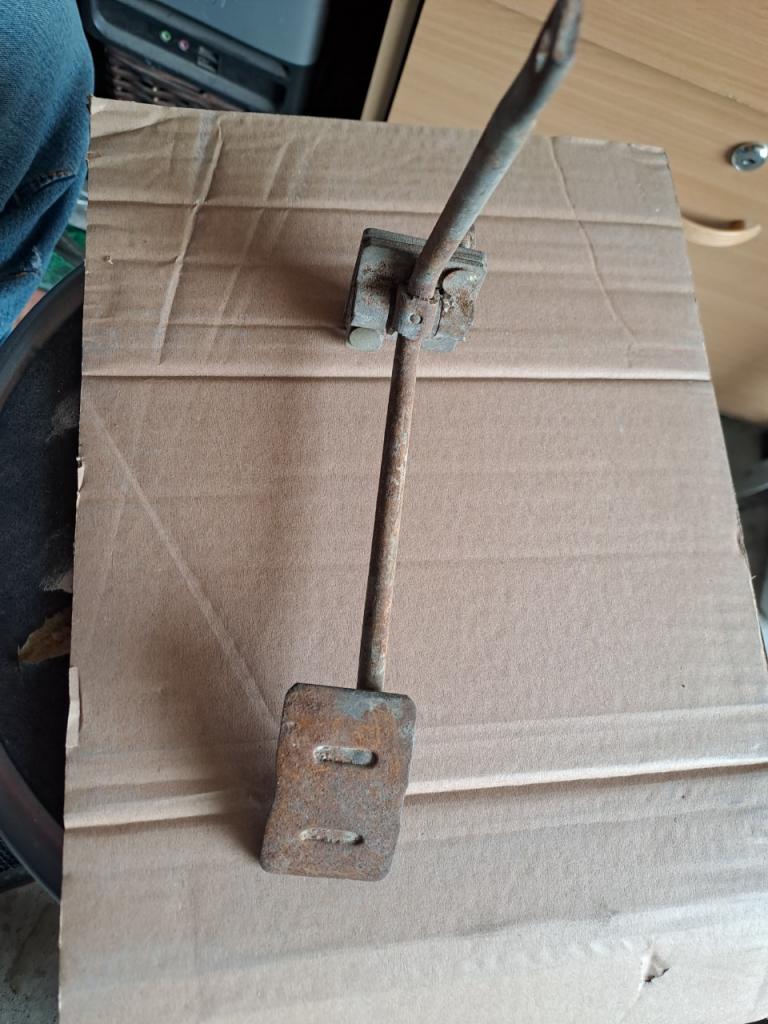 Pédale CITROEN Divers LesAnciennes.com