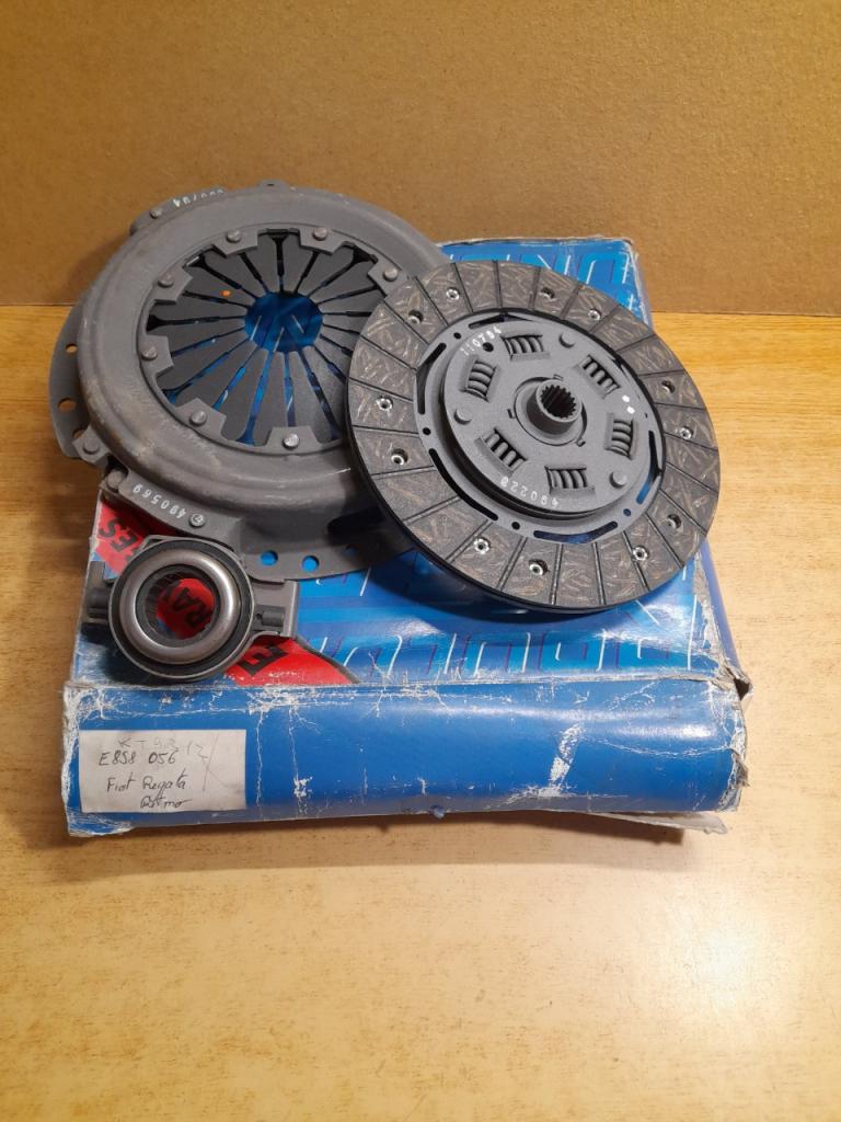 Kit Embrayage Fiat Ritmo 105TC LesAnciennes.com