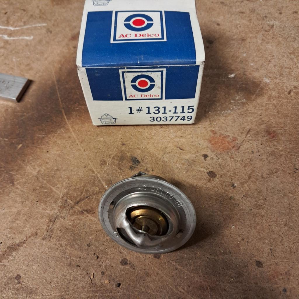 Calorstat . Ac delco 131-115 neuf LesAnciennes.com