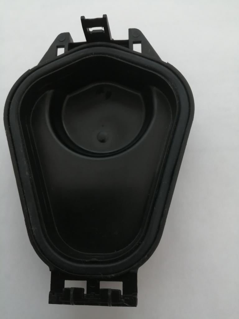 Cache poussière PEUGEOT 605 LesAnciennes.com