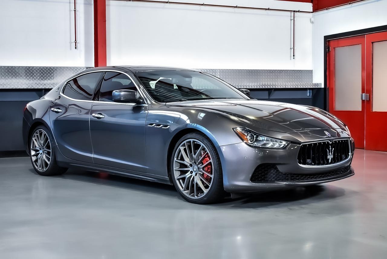 2015 Maserati Ghibli S Q4 Sedan 3,0L V6 LesAnciennes.com
