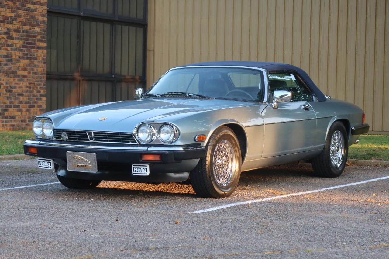 JAGUAR XJS CABRIOLET V12 - 1990 LesAnciennes.com