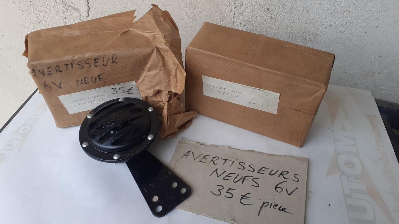 Avertisseur neuf voiture 6 volts en boîte LesAnciennes.com