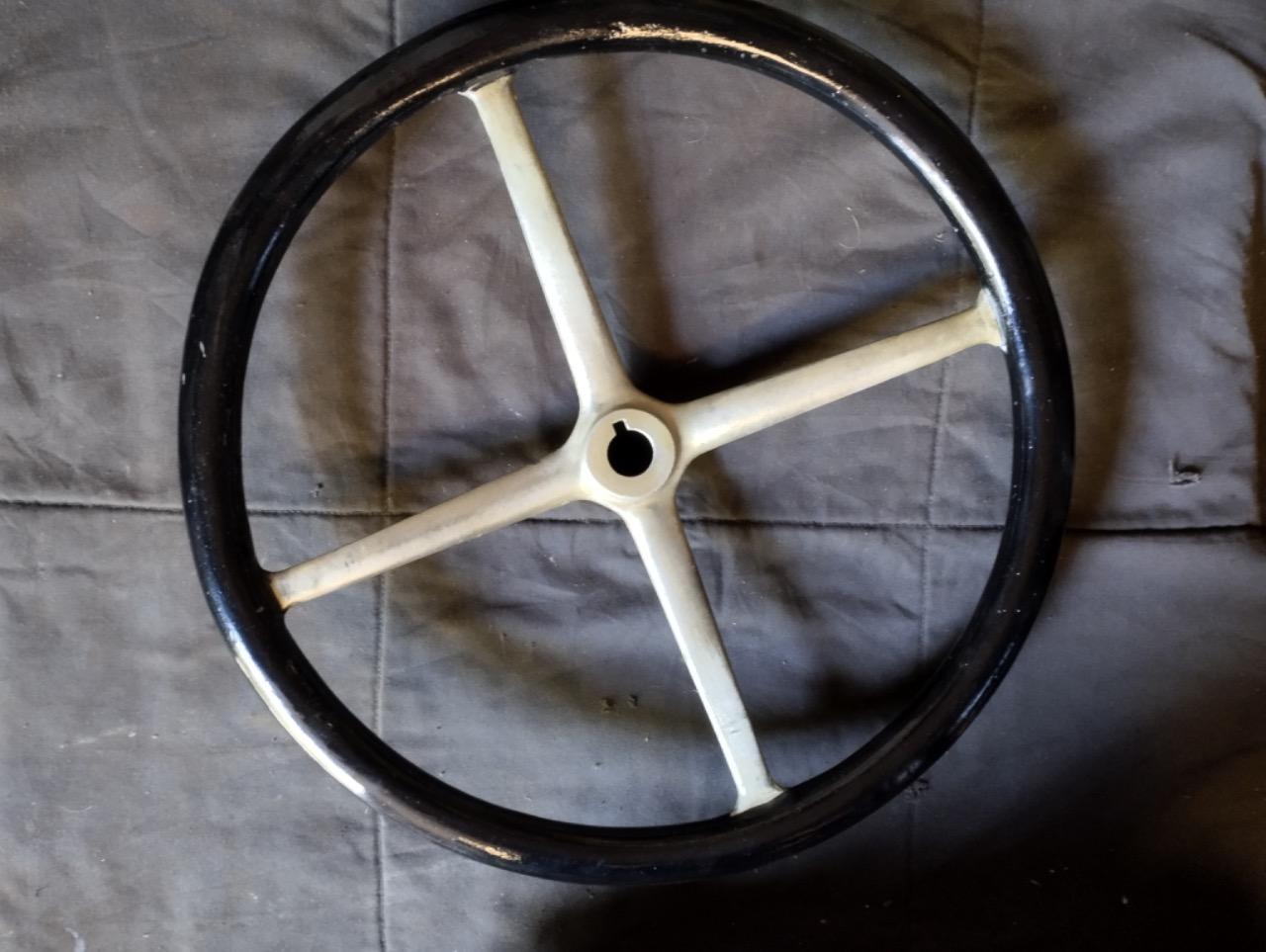 Volant LesAnciennes.com