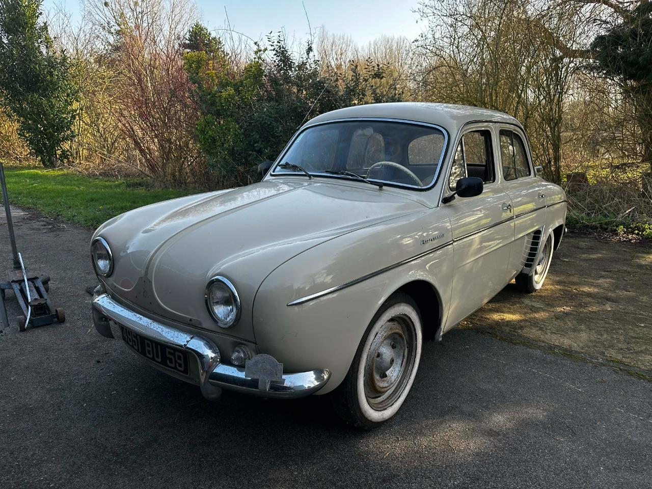 RENAULT Dauphine R1090 - 1958 LesAnciennes.com