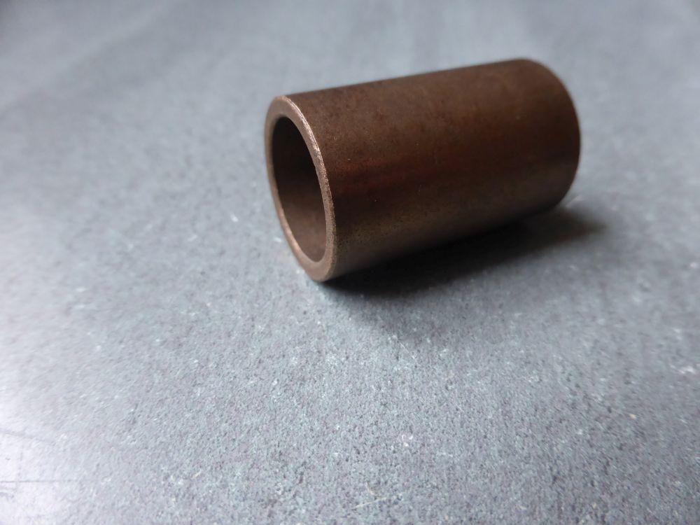 Douille de corps de pompe d’eau (3293-S) LesAnciennes.com