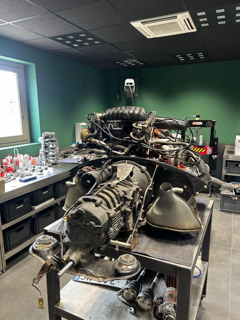 Moteur boite faisceau Porsche 911 Série G 2.7 S LesAnciennes.com