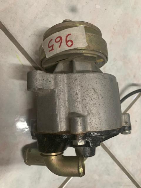 Pompe anti-smog pour Ferrari 512 TR LesAnciennes.com