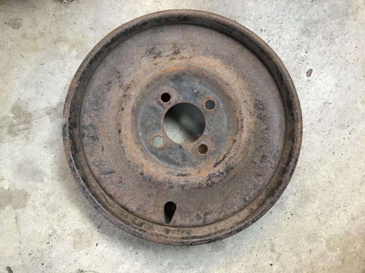 JANTE A TALON 13x45. CITROEN B2. B12 B14 C4 ? LesAnciennes.com