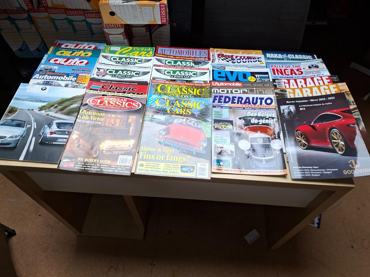 Un lot de 2075 journaux et revues automobile et c LesAnciennes.com
