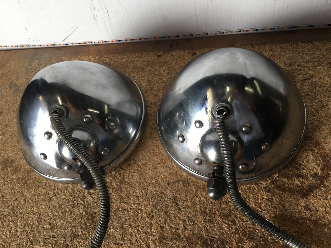 Phares RENAULT Monaquatre Yn2 LesAnciennes.com