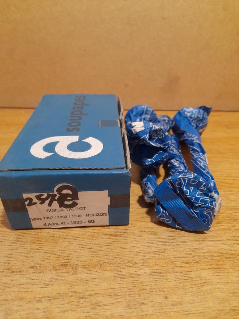 4 soupapes d'admission Simca 1307-1308-1309 Talbot LesAnciennes.com