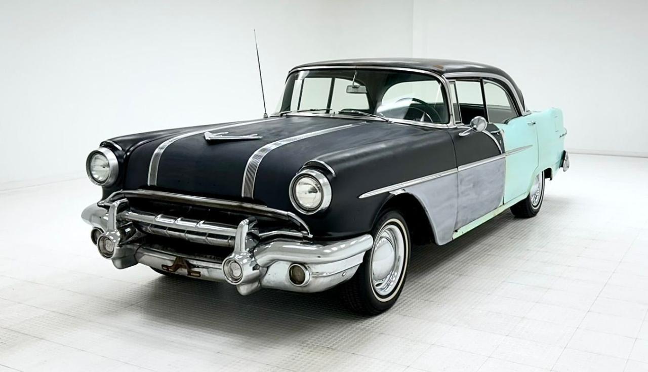 1956 Pontiac Chieftain Catalina LesAnciennes.com