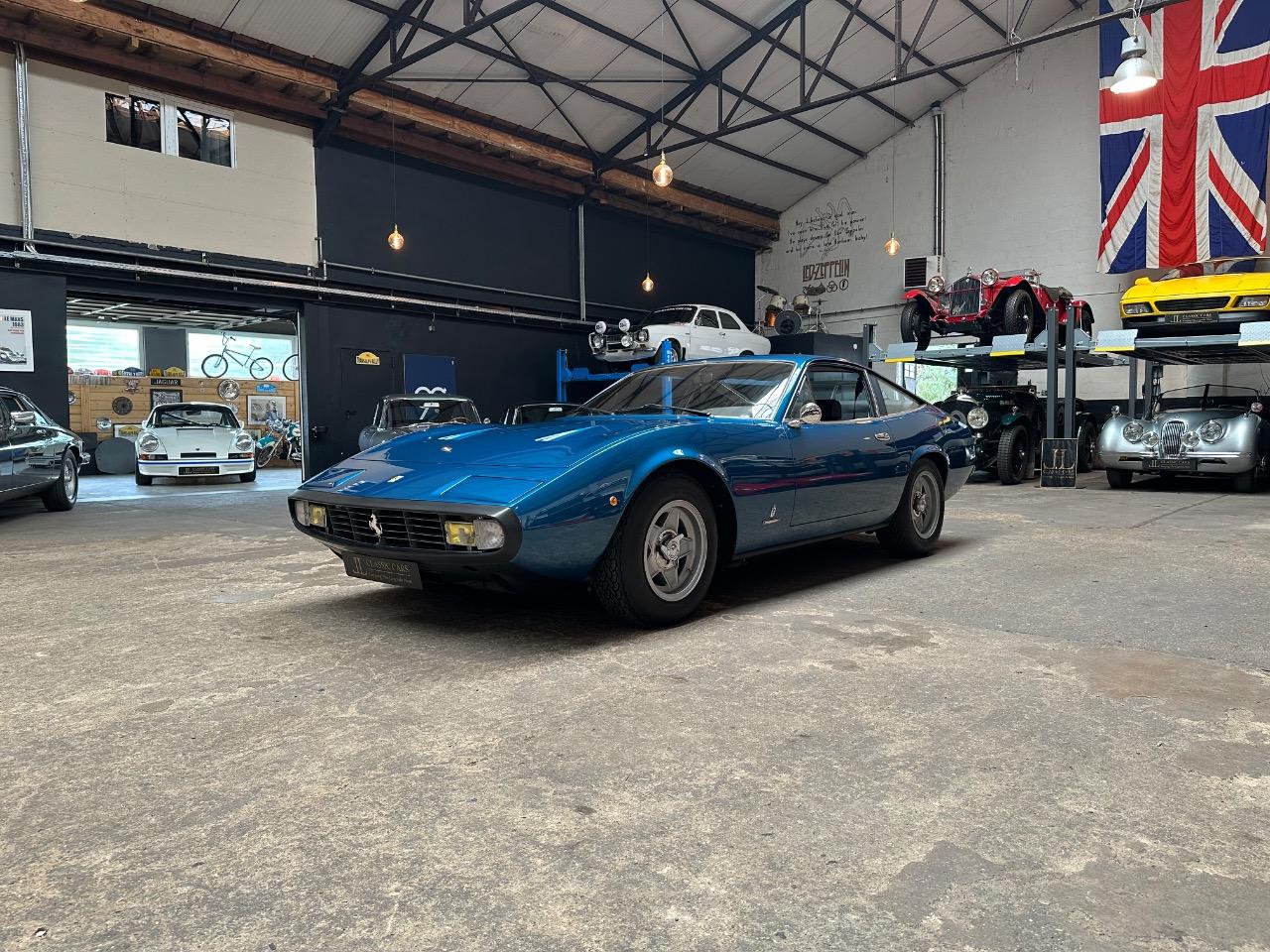 FERRARI 365 GTC/4 - 1972 LesAnciennes.com
