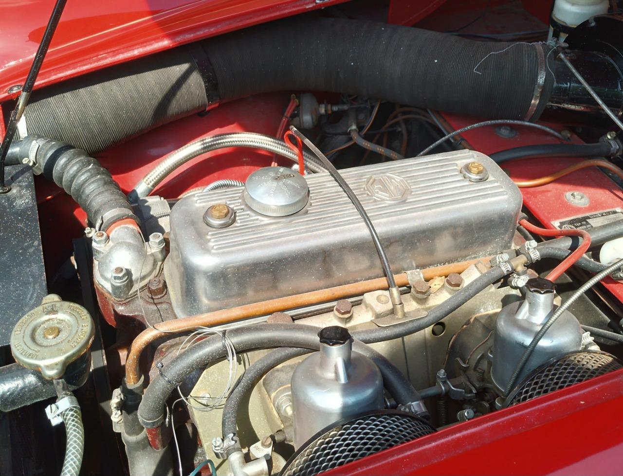 Moteur MGB 1800 LesAnciennes.com