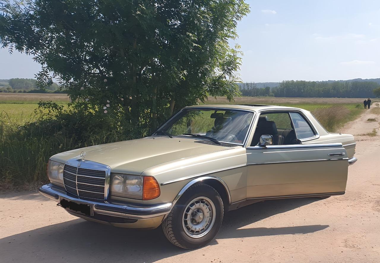 MERCEDES 230 CE Coupe - 1982 LesAnciennes.com