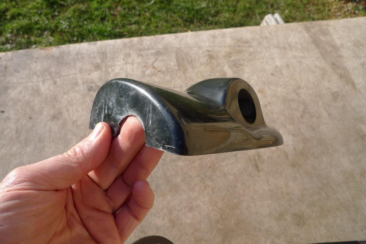 Cache colonne de direction AUSTIN Mini Mk III LesAnciennes.com