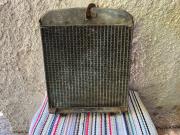 image_0-Radiateur pour RENAULT 8 (R8).