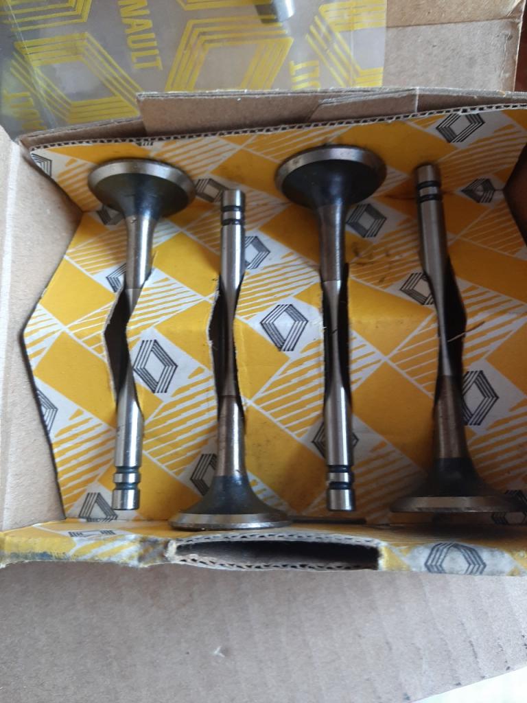Soupapes RENAULT 12 (R12) LesAnciennes.com