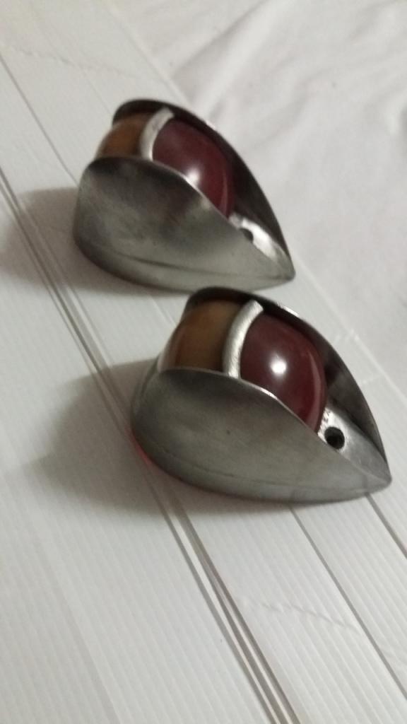 Clignotant de custode Dauphine ou 4CV LesAnciennes.com