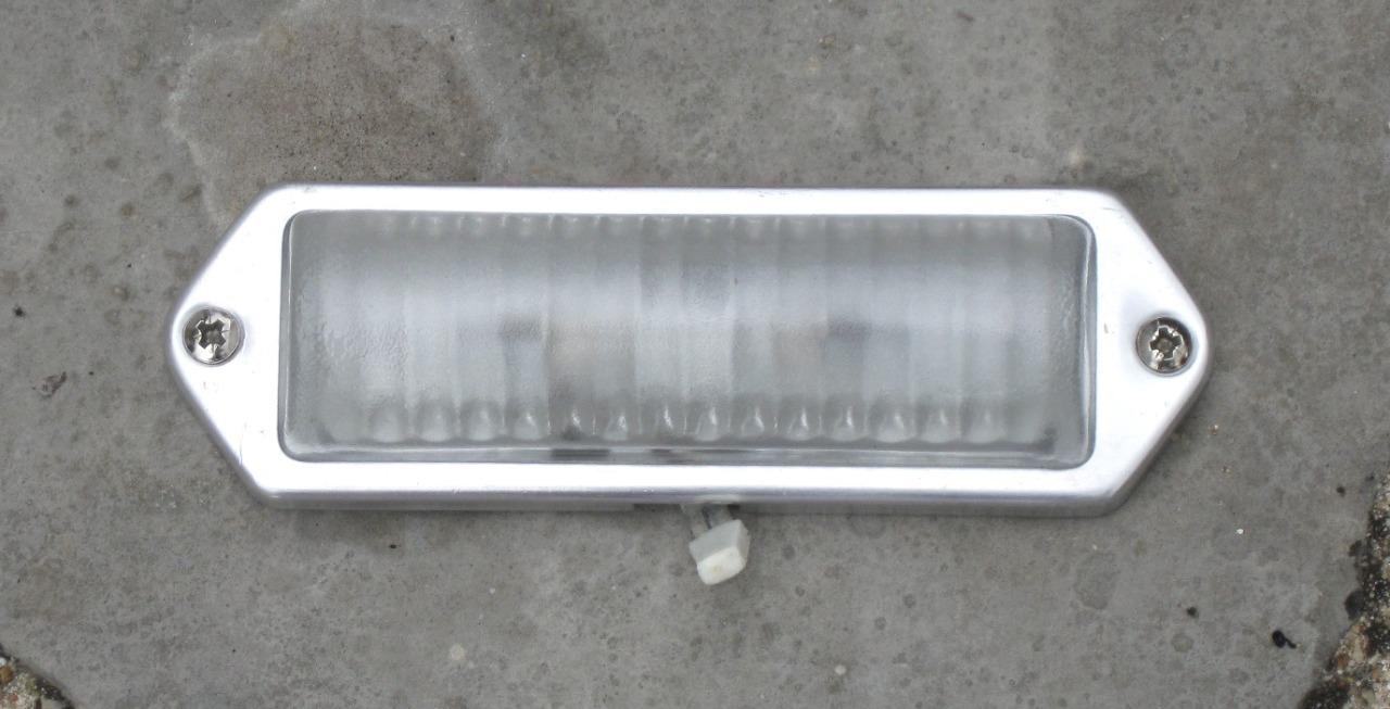 Plafonnier ancien en verre LesAnciennes.com