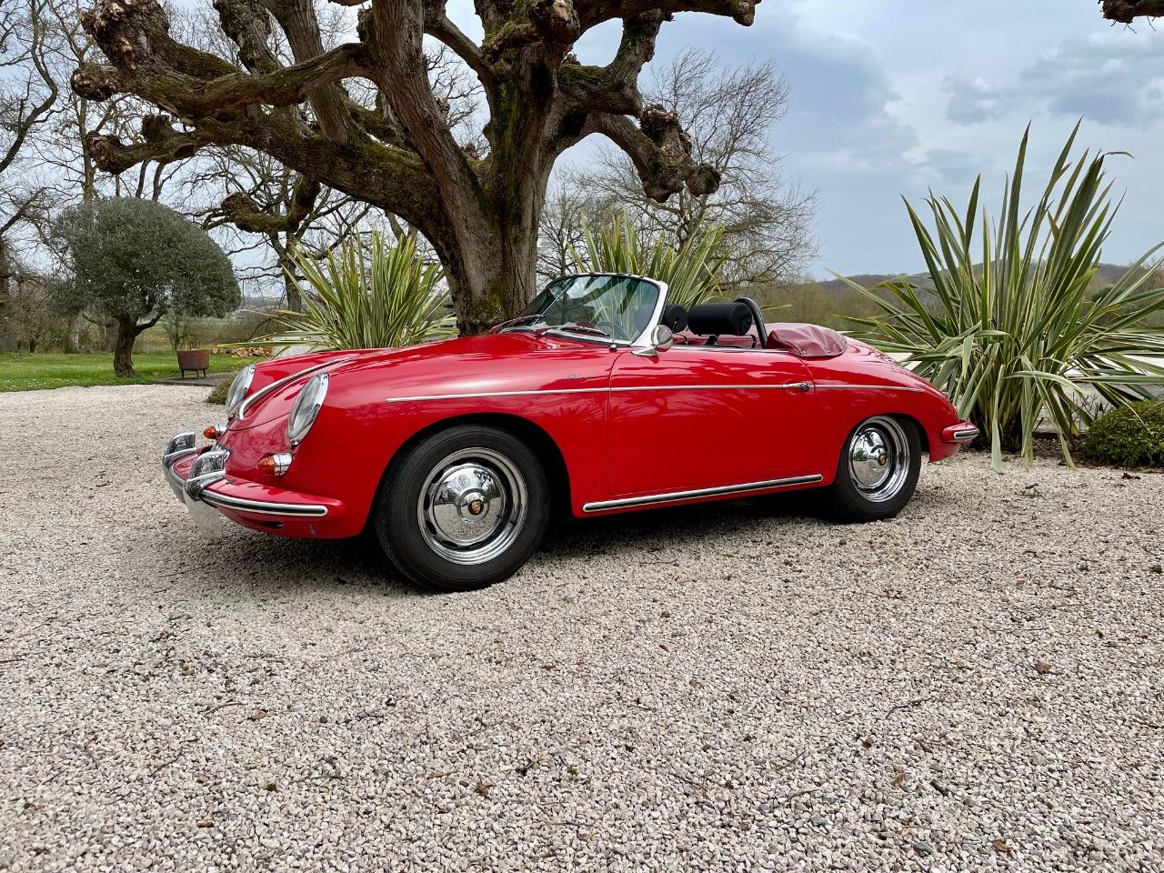 PORSCHE 356 Roadster BT5 1600S - 1961 LesAnciennes.com
