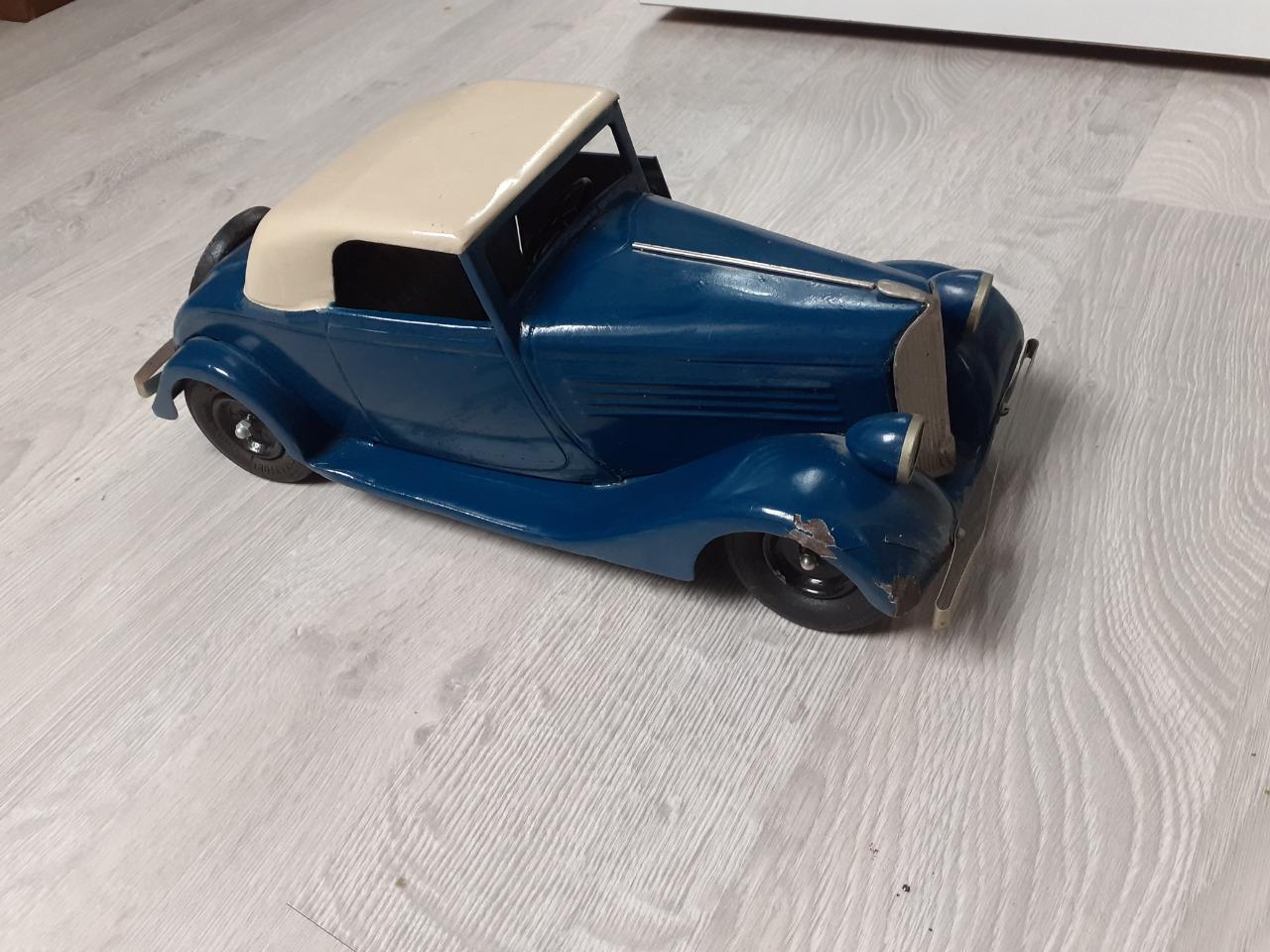 Voiture tôle avant-guerre Renault CIJ LesAnciennes.com