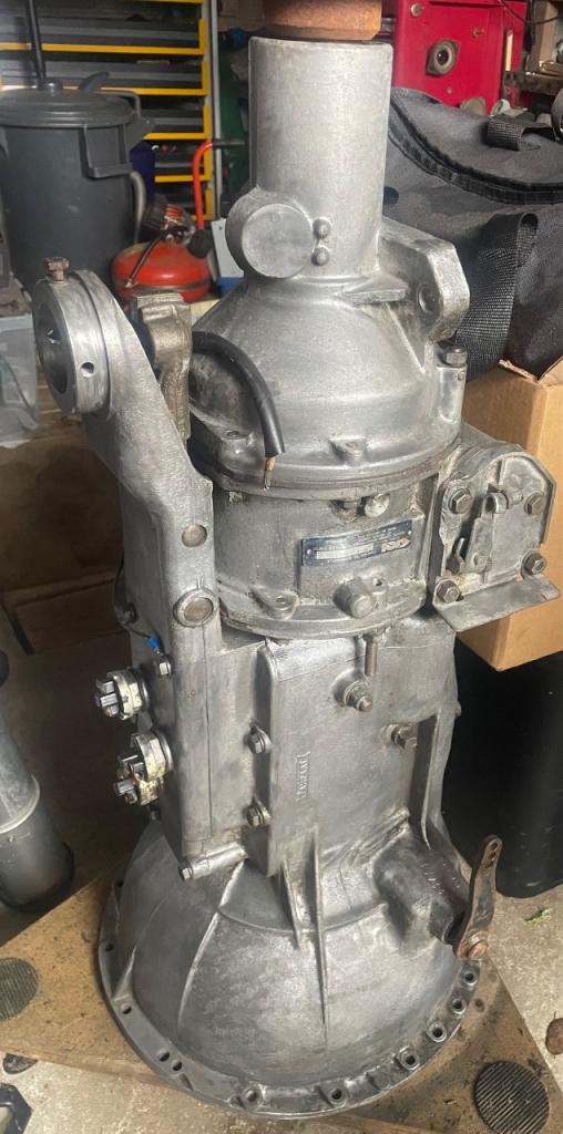 Boite de vitesse TRIUMPH TR6 LesAnciennes.com