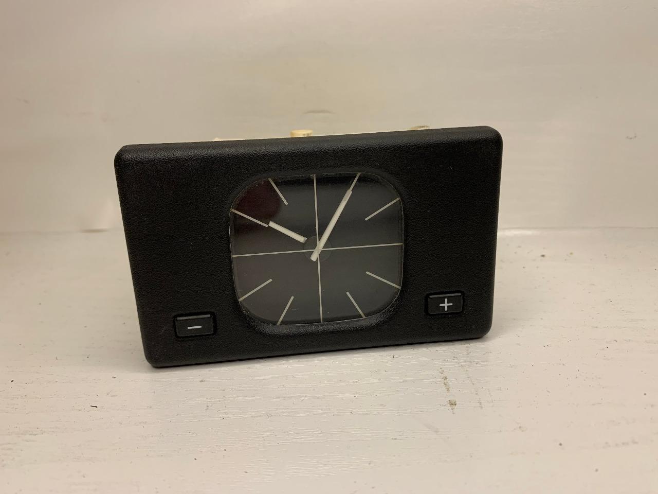 Montre BMW E 34/32 LesAnciennes.com