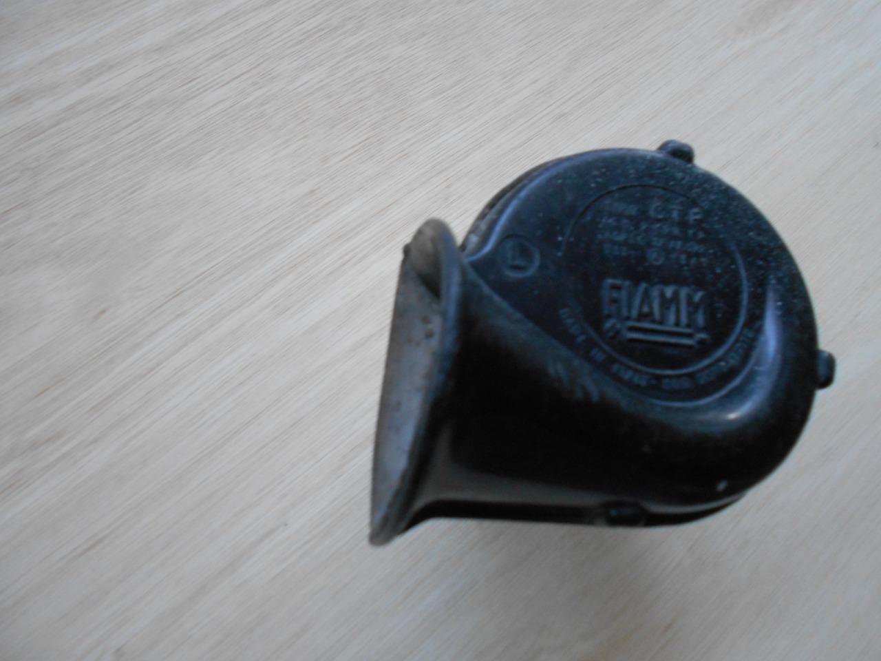 Klaxon FIAMM 12V LesAnciennes.com