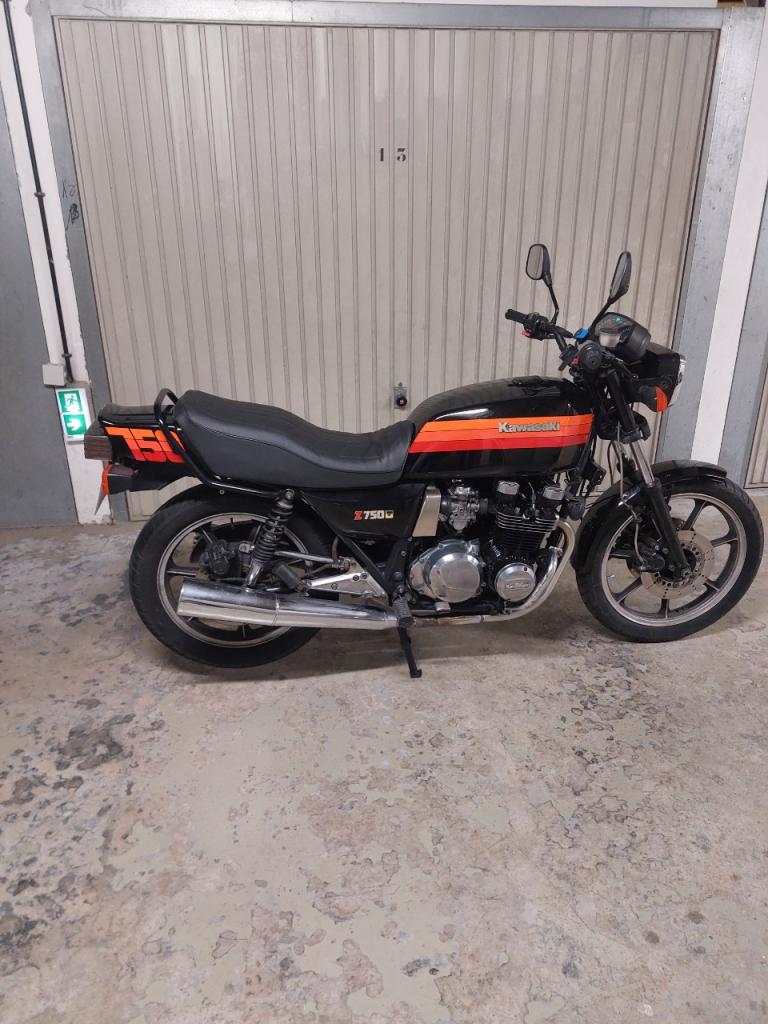 KAWASAKI Z750 Kawasaki 750 kz L3 - 1983 LesAnciennes.com