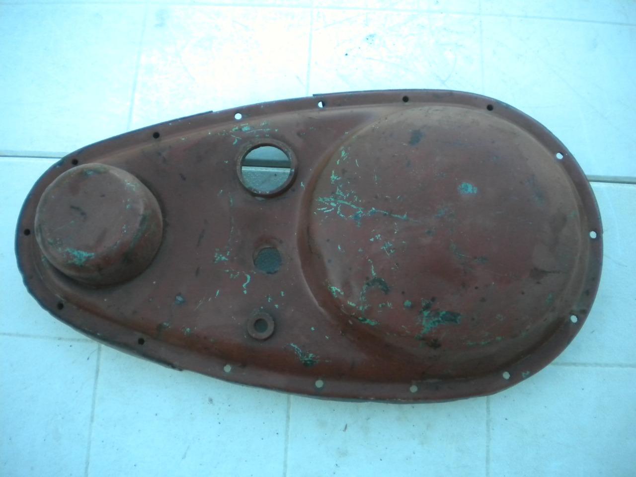 Pièces UN CARTER EN TOLE chaine primaire moto LesAnciennes.com