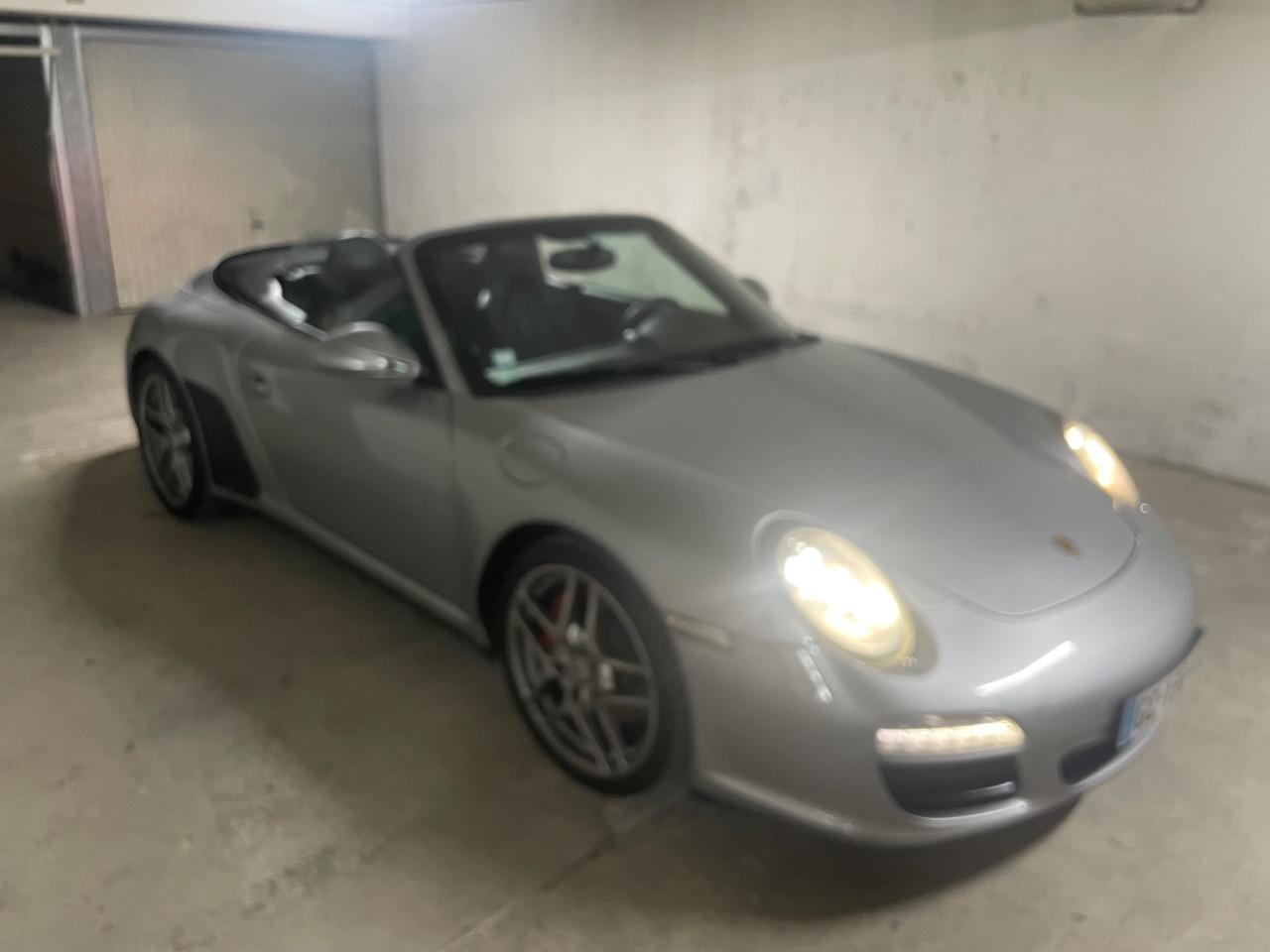 PORSCHE 911 997 4S Cabriolet LesAnciennes.com