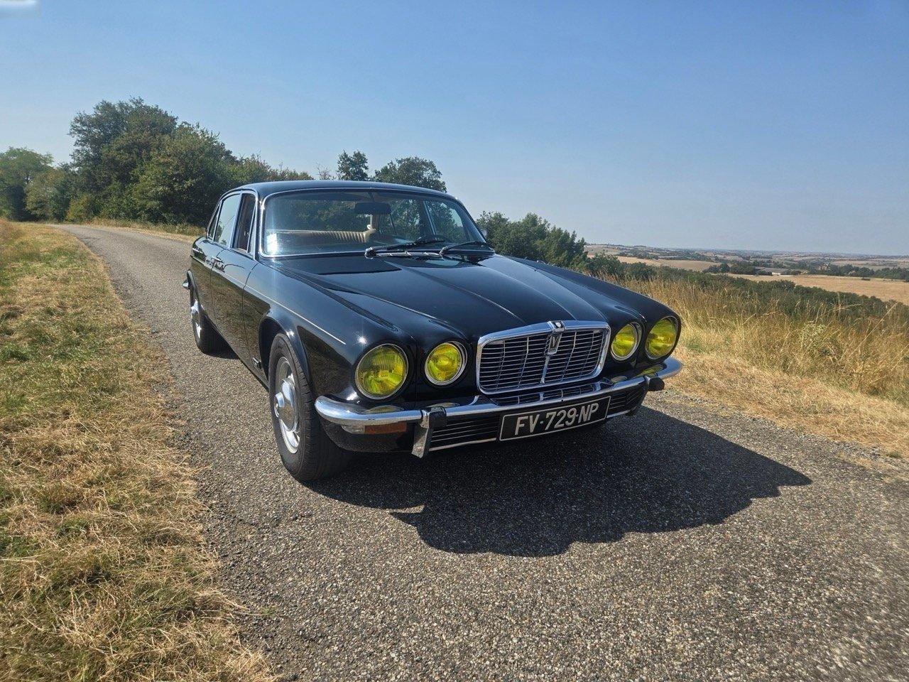 1974 Jaguar XJ12 Series 2 LesAnciennes.com