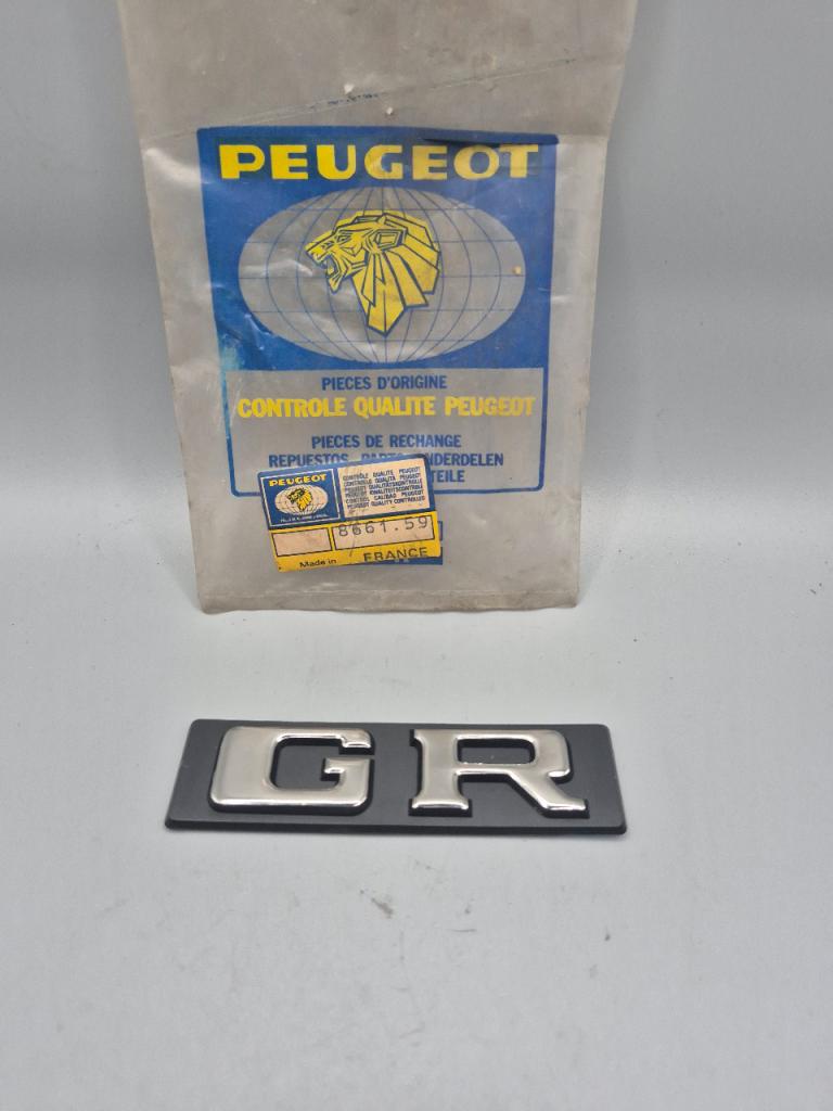 Monogramme "GR" Peugeot 305 504 505 LesAnciennes.com
