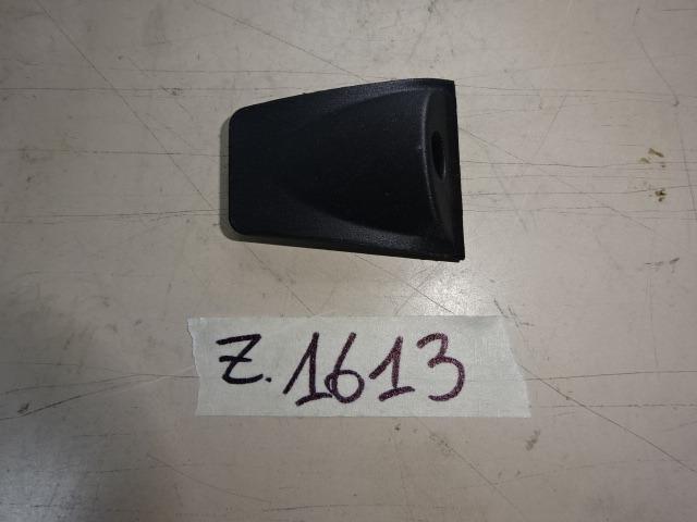 Support de bouton sécurité portes Espada LesAnciennes.com