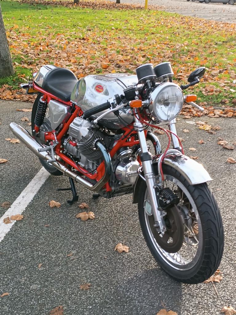MOTO GUZZI 850 T3 - 1976 LesAnciennes.com