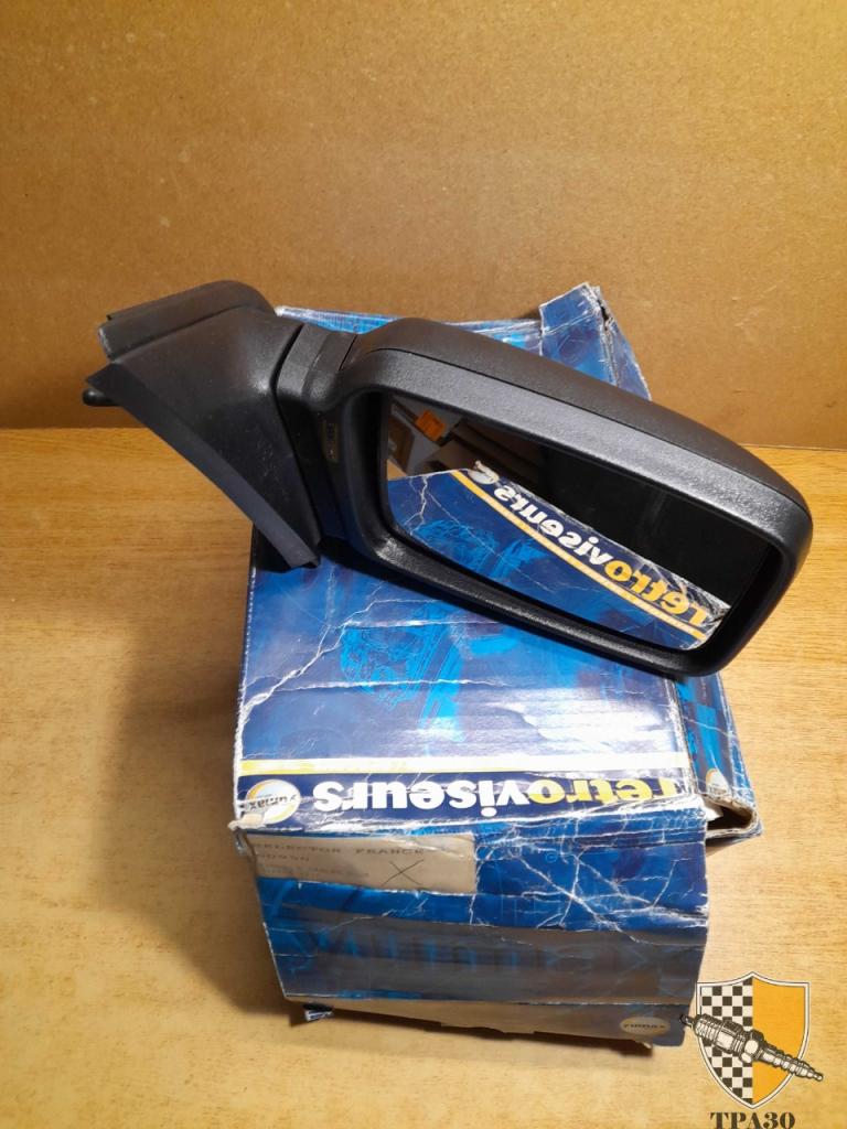 Rétroviseur Droit Ford Sierra LesAnciennes.com