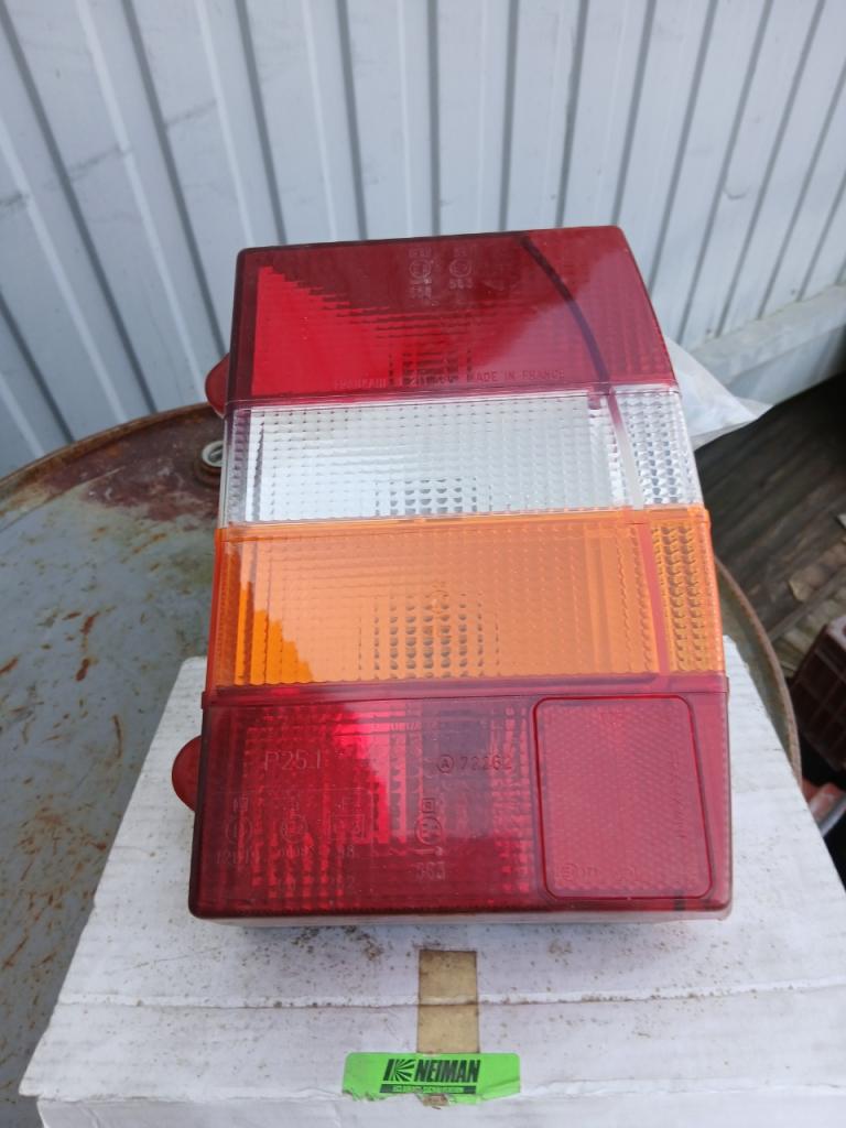 Feux CITROEN GS LesAnciennes.com