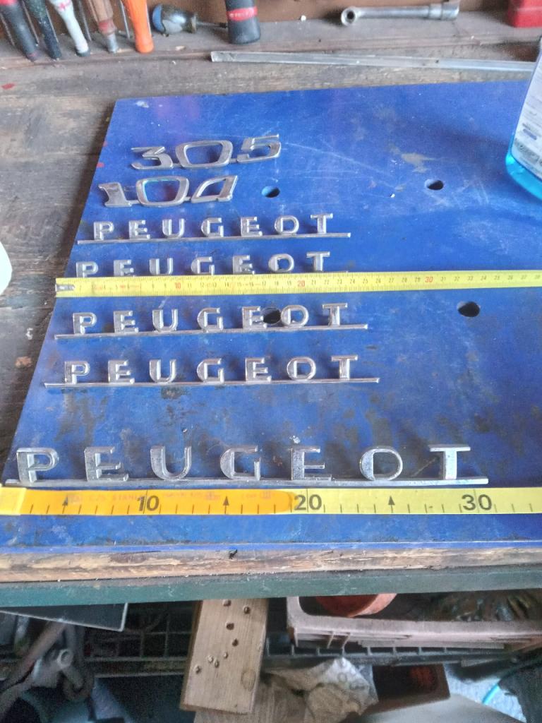 Monogramme PEUGEOT LesAnciennes.com