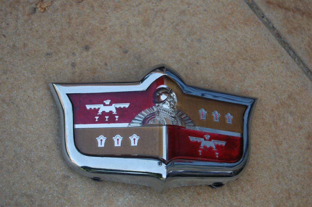 Embleme capot desoto 1951 usa oldtimer LesAnciennes.com