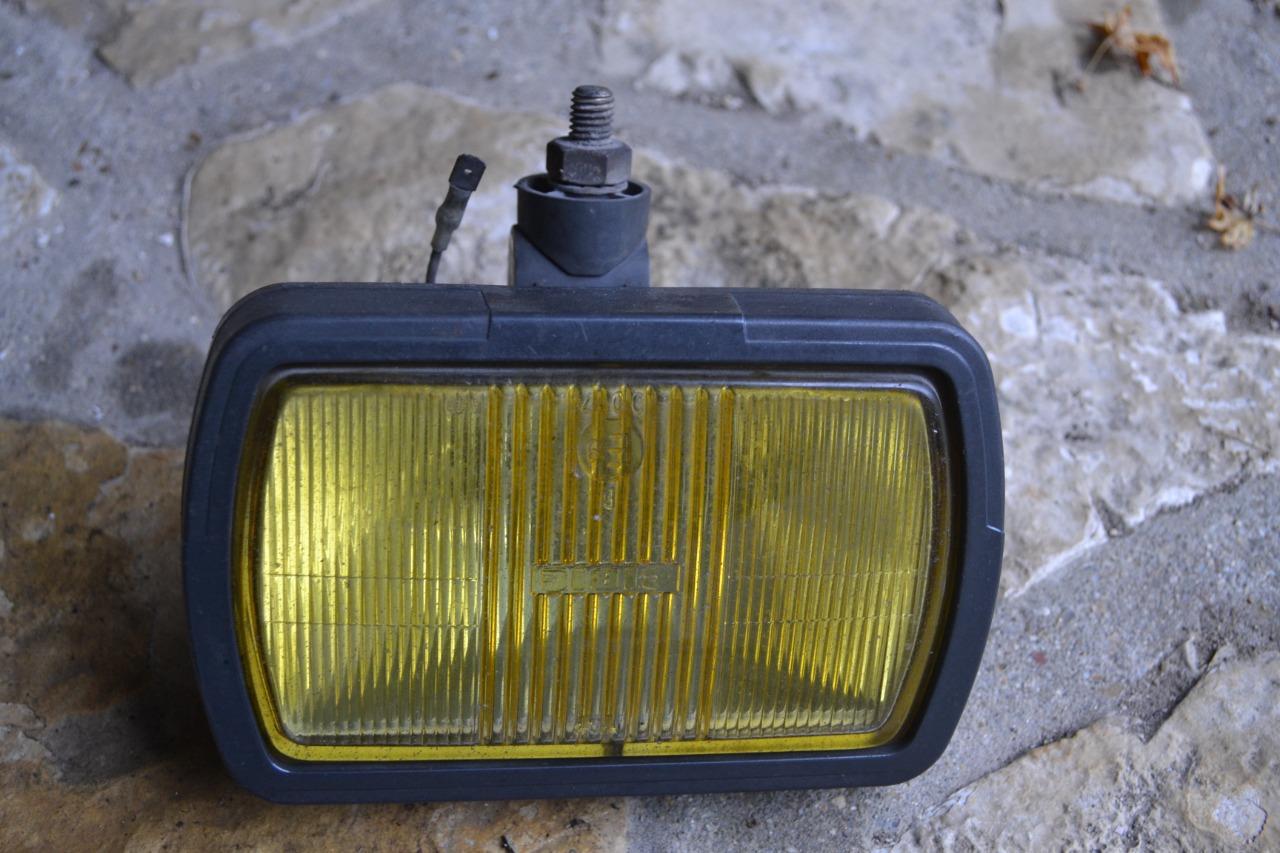 Phare CIBIE LesAnciennes.com