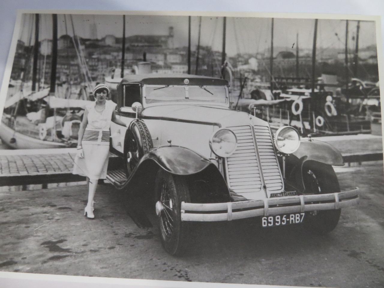 Photos RENAULT auto publicitaire année 1930 LesAnciennes.com