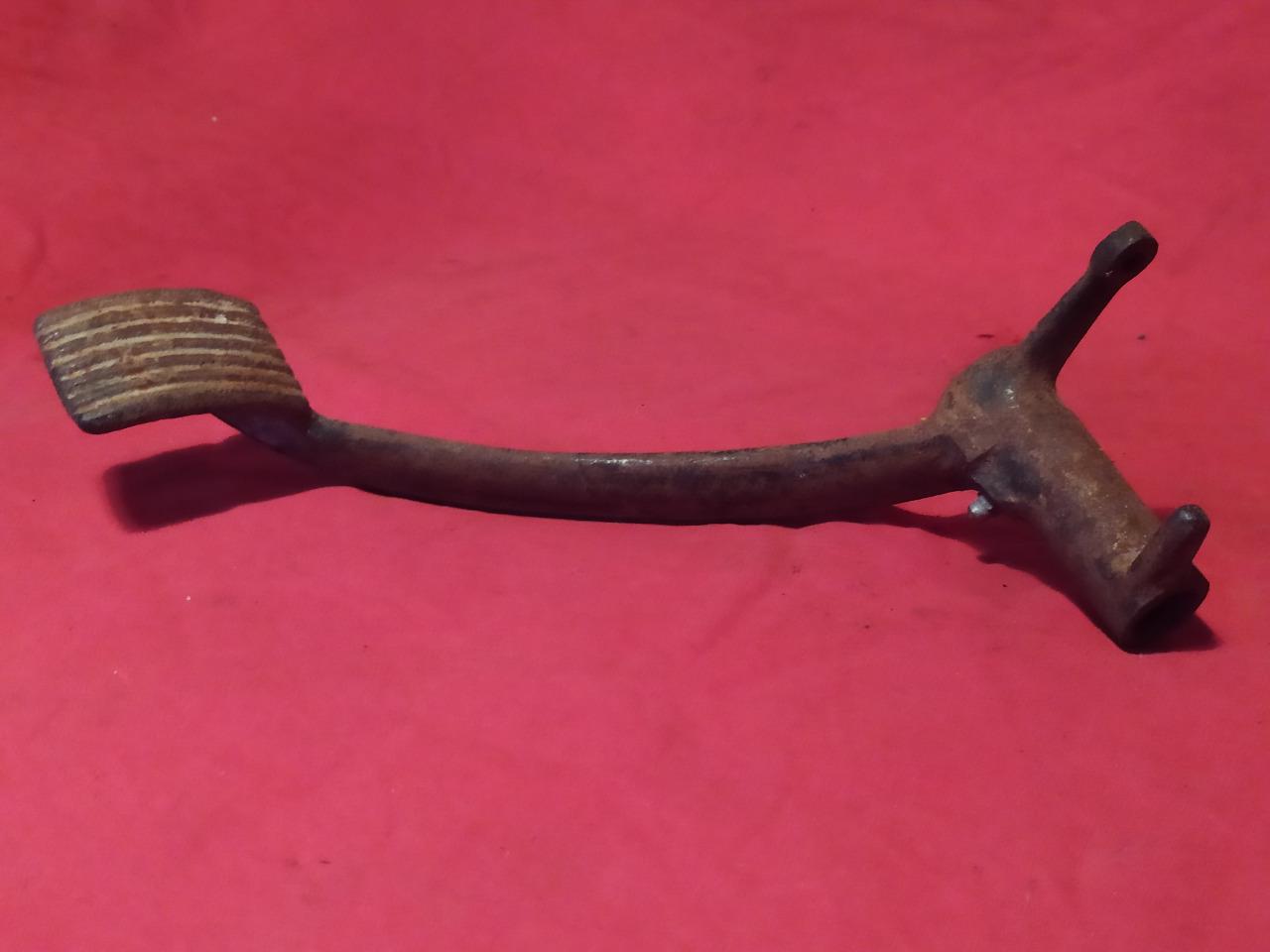 Pédale de frein TERROT 250 PU PUO LesAnciennes.com