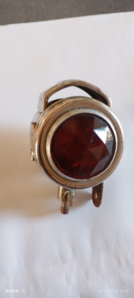 Éclairage ancien LesAnciennes.com