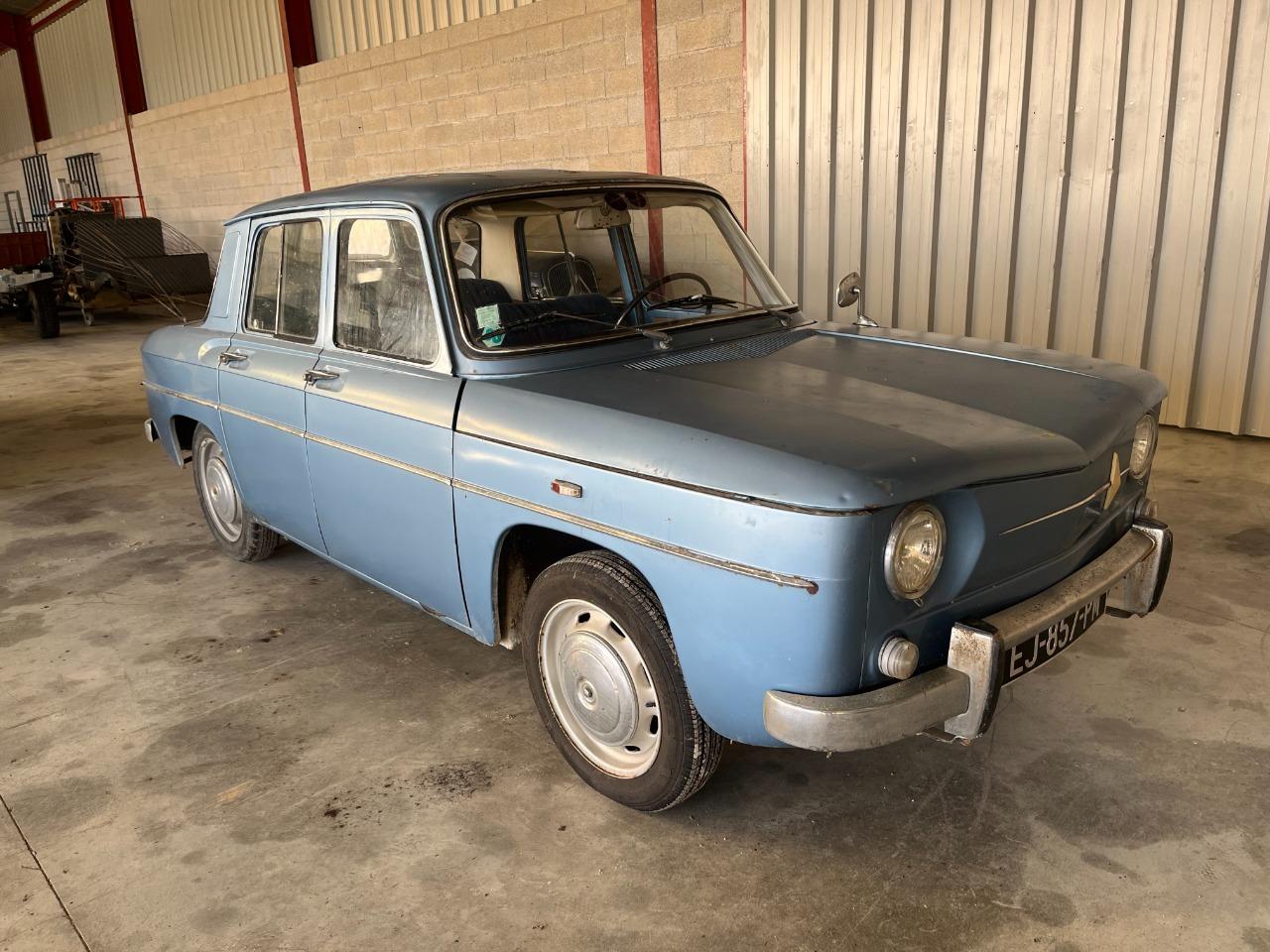 RENAULT 8 (R8) - 1963 LesAnciennes.com